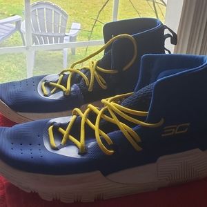 Under Armour mens shoes